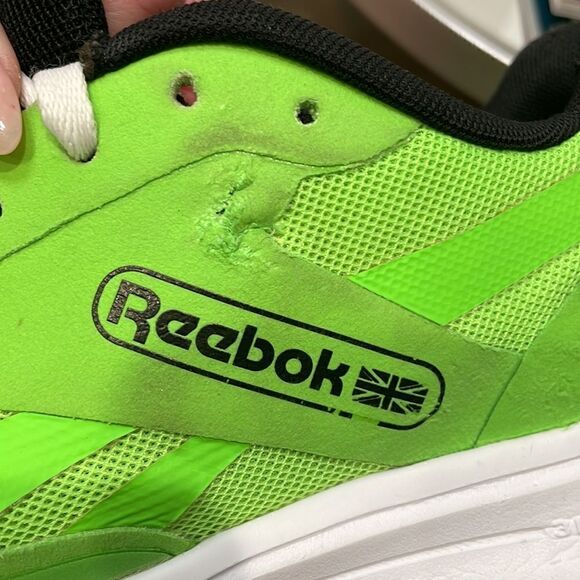 Reebok Women's UL 6000 Classic Shoe, Green - Picture 2 of 10